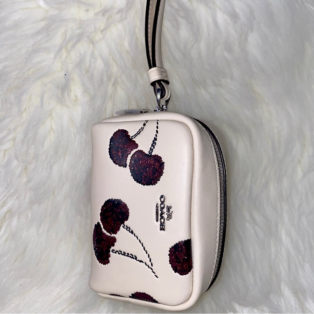 Coach Cherry print π wristlet pouch New - Picture 5 of 13